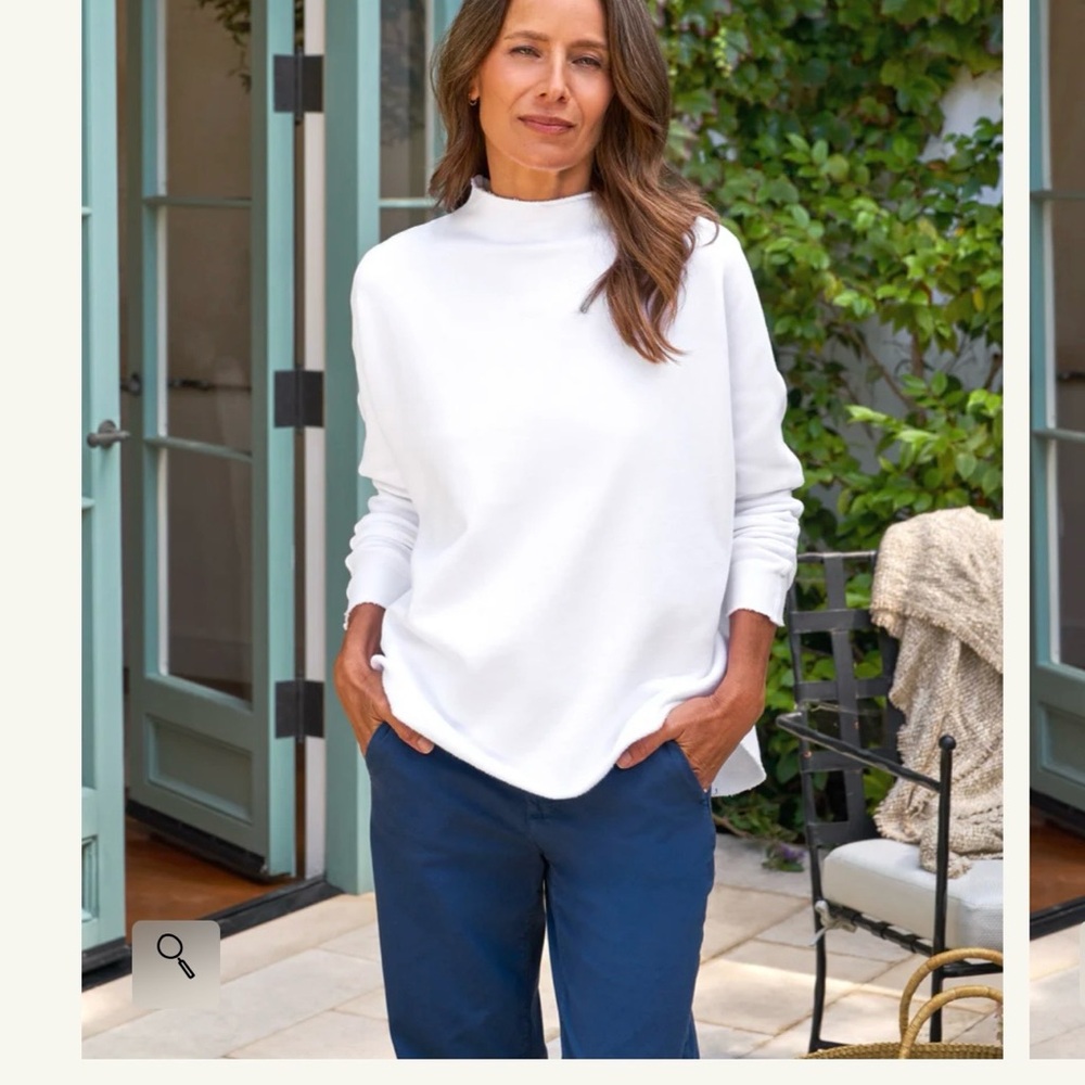 Frank & Eileen White Mock-Neck sweatshirt